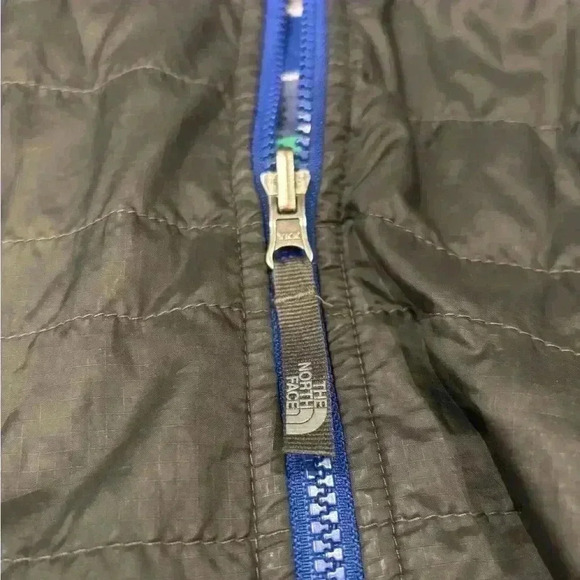 The North Face reversible snow and rain jacket boys - Picture 3 of 11